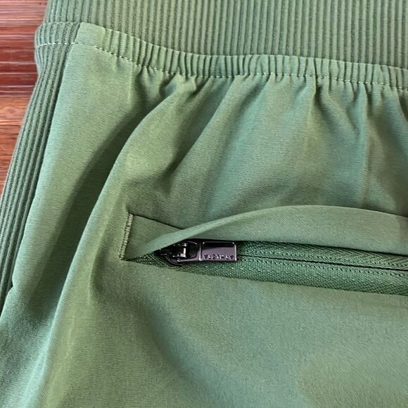 NWOT Athleta Women's 14 Brooklyn Ankle Jogger Pants Vineyard Green - Picture 6 of 10